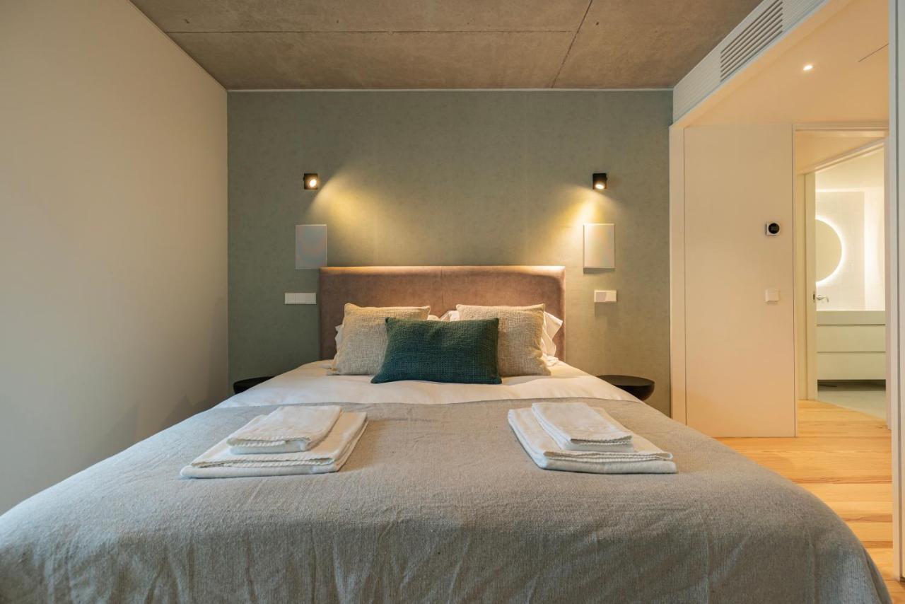 Hidden Pearl W/ Patio & Pool By Lovelystay Lisbon Exterior photo