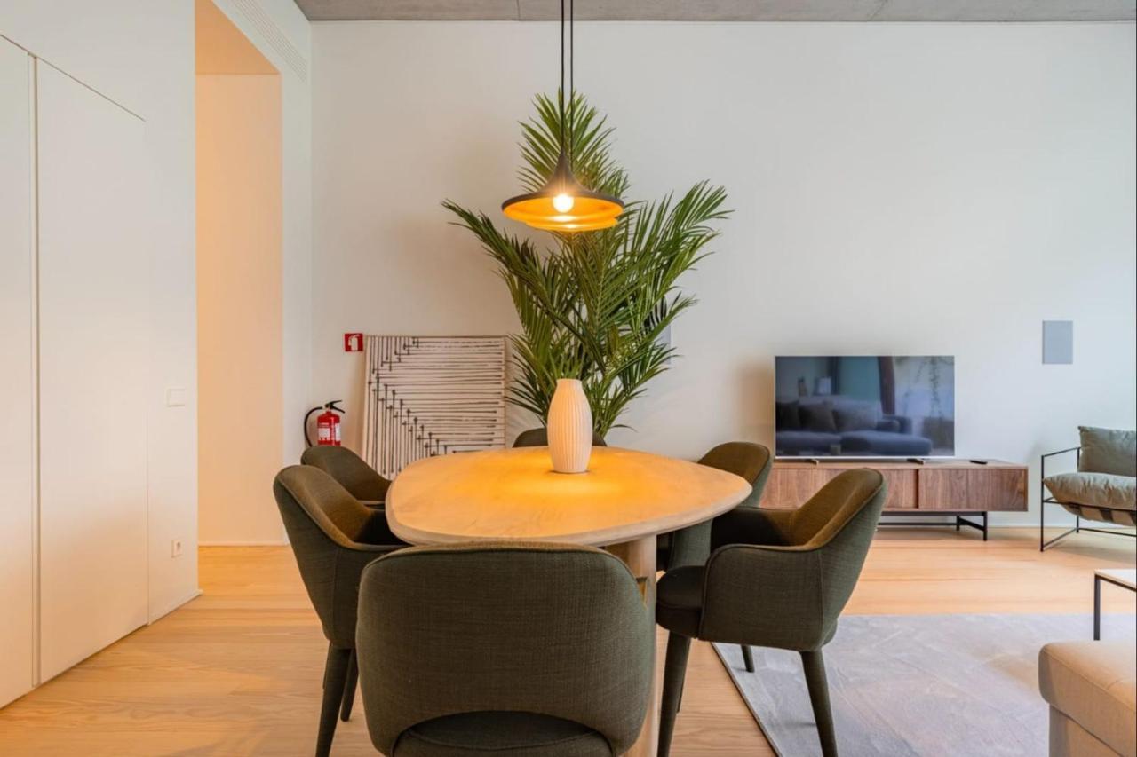 Hidden Pearl W/ Patio & Pool By Lovelystay Lisbon Exterior photo